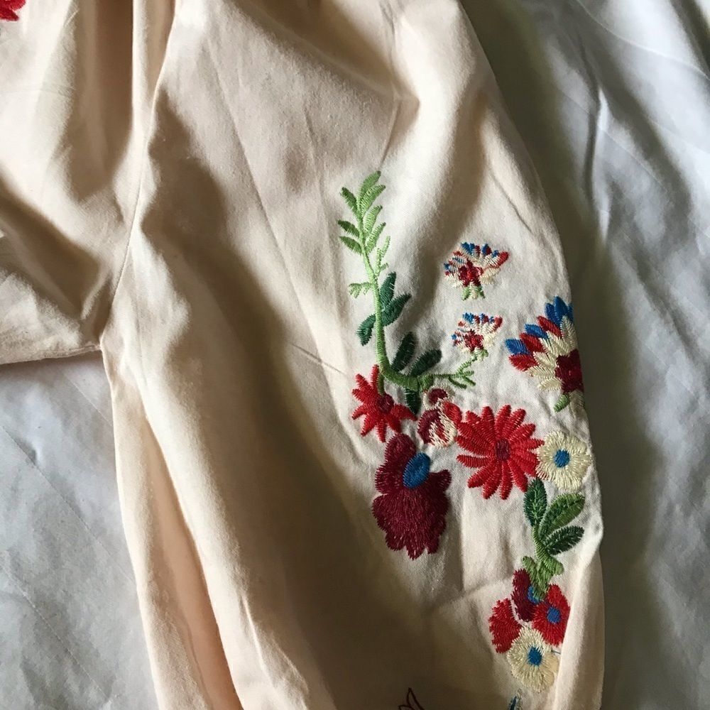 BOHO floral tassel trim dress size S off the shoulder NWOT spring festival - Picture 6 of 7